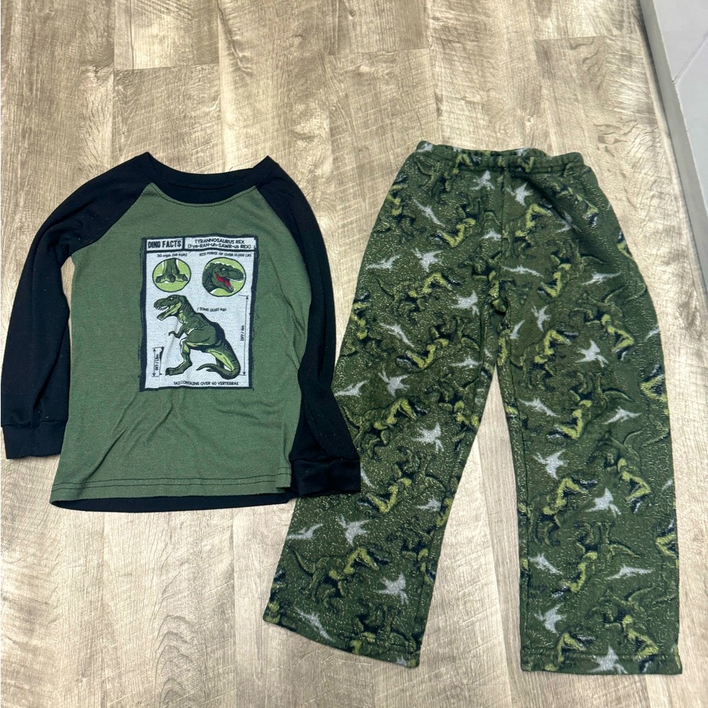 Boys pajamas size 6/7